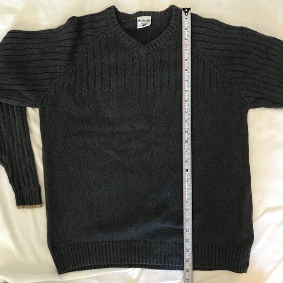 Columbia Men's Heavy Duty Knit V neck Sweater Fall Gray cable knit Size Medium - Picture 15 of 16